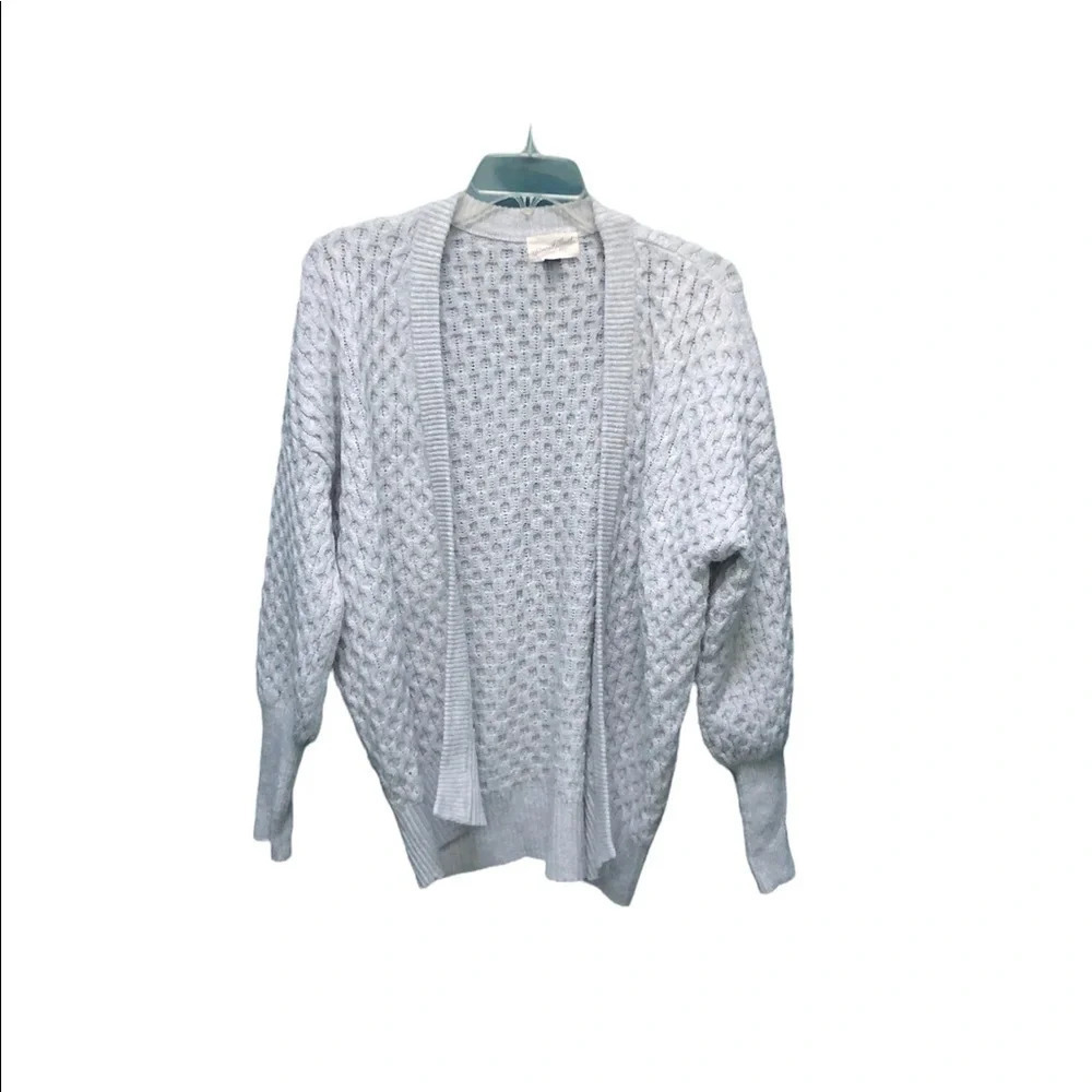 UNIVERSAL THREAD CHUNKY GRAY CARDIGAN